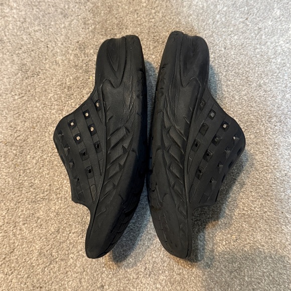 Hoka Black Recovery Slide Sandals Size 6 - Picture 3 of 5